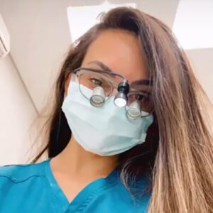 Dra Elisa Mourao Implantodontia e Periodontia 11