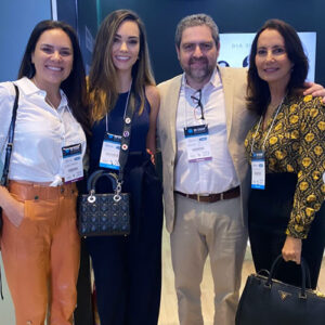 Dra Elisa Mourao Implantodontia e Periodontia