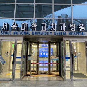 Dra Elisa Mourao Implantodontia e Periodontia 7